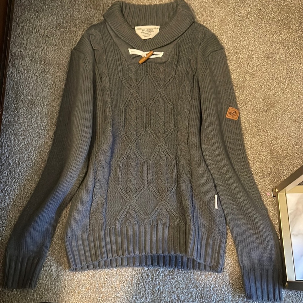 Bellfield medium heavy sweater